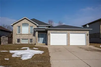 789 Oakwood Drive, Saugeen Shores, On N0h 2c4