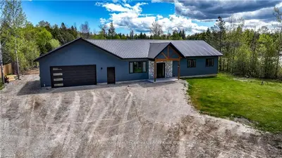 3 Pierce St N, South Bruce Peninsula, On, N0h 2t0