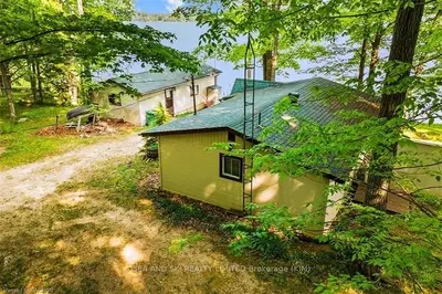 195 Blue Mountain Maples Road, Grey Highlands, On N0c 1e0