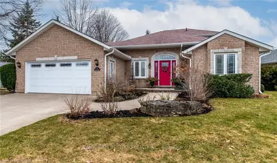 11 Eastgate Drive, Saugeen Shores, On N0h 2l0