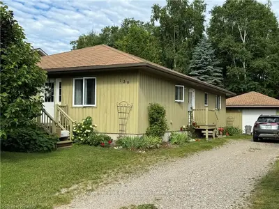 Detached in Saugeen Shores