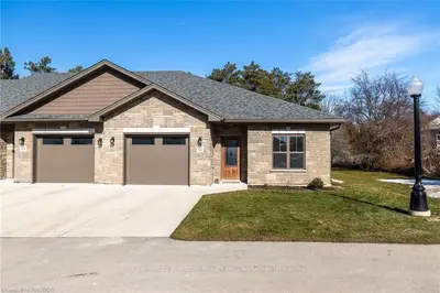775 Campbell Avenue 12, Kincardine, On N2z 1w1