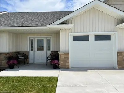 1091 WATERLOO Street N, Saugeen Shores, ON N0H 2C3
