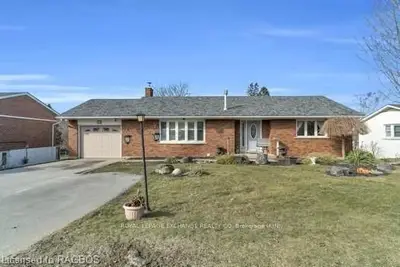 1202 Queen Street N, Kincardine, On N2z 1g9