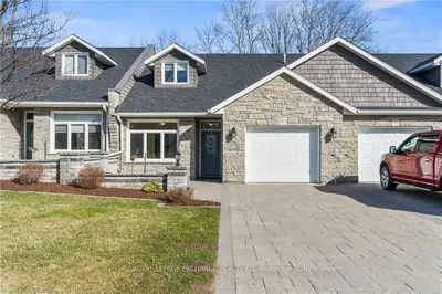 957 Charles Street, Kincardine, On N2z 2c3