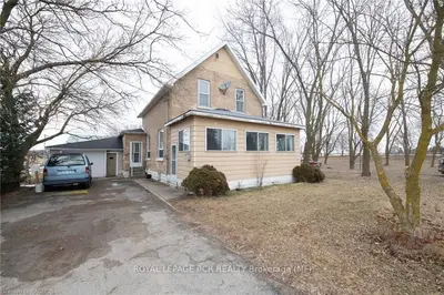 40 Grey-bruce Line Road, Brockton, On N4n 0a1