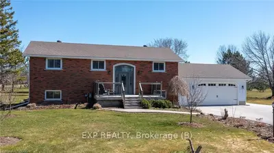 111 Centre Street, Georgian Bluffs, On N4k 0g2