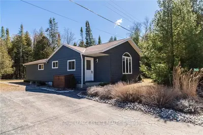 507 Third Avenue N, South Bruce Peninsula, On N0h 2g0