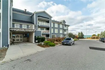 #210 200 Harbour Street, Kincardine, On, N2z 3a3