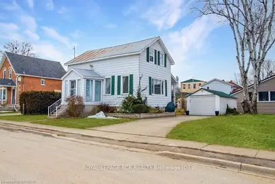 530 Scott Street, South Bruce Peninsula, On N0h 2t0