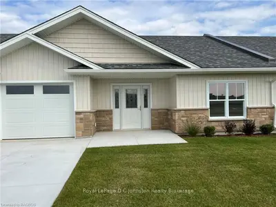 1077 Waterloo Street N, Saugeen Shores, On N0h 2c3