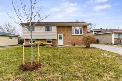 715 Palmateer Drive, Kincardine, On N2z 1r5