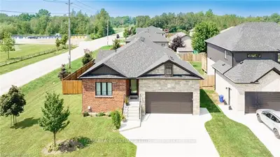 190 Coombe Drive, Kincardine, On N2z 0a6