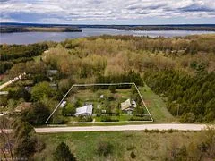 120 SIR WILLIAMS Lane, Grey Highlands, ON N0C 1E0