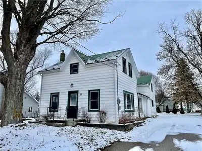 33 Elizabeth Street S, South Bruce, On N0g 2s0