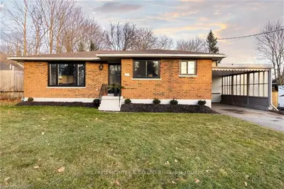 372 John Street, Wellington North, On, N0g 2l3