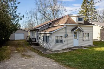 199 George Street, South Bruce Peninsula, On N0h 2t0