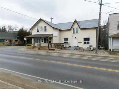 9121 Hwy 6, Wellington North, On, N0g 2e0