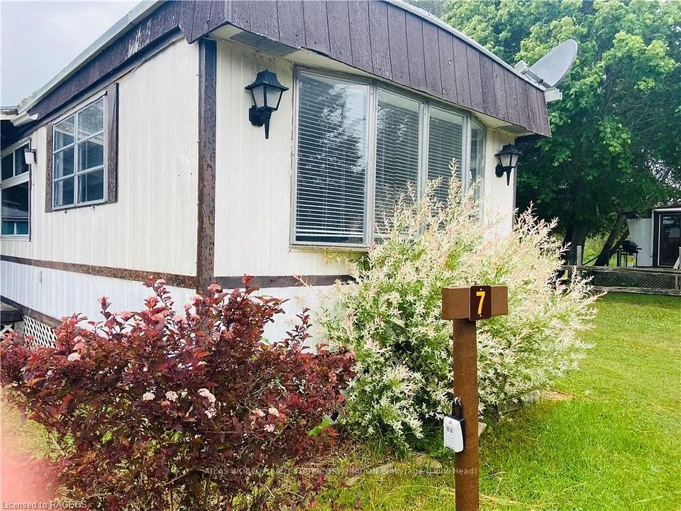 9 TAMARAC Road 7, Northern Bruce Peninsula, ON N0H 2R0