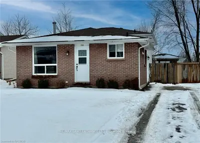 751 Abbey Road, Kincardine, On N2z 1p7