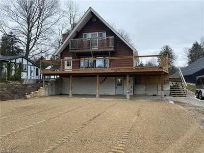 114 Menomini Road, Huron-kinloss, On N2z 2x3