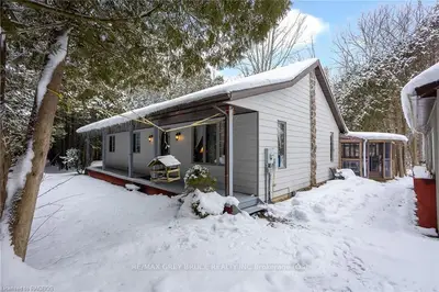 122 Logan Street, Chatsworth, On N0h 1r0