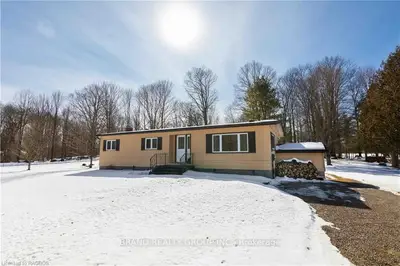 758248 Girl Guide Road, Georgian Bluffs, On N4k 5n7