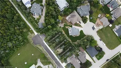 1 Grosvenor Street, Saugeen Shores, On N0h 2l0