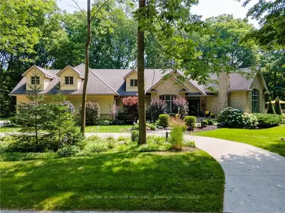 107 Atkins Street, Georgian Bluffs, On N4k 6v5