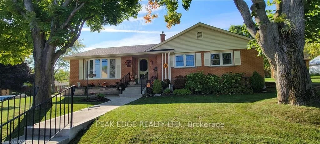 201 ELGIN Street, Brockton, ON N0G 2V0