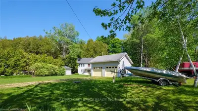 245 Mccullough Lake Drive, Chatsworth, On N0h 2v0