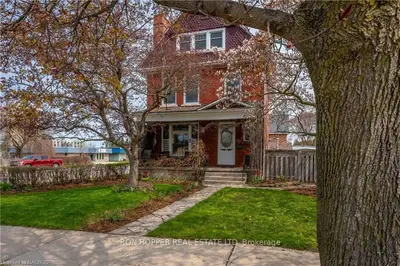 210 12TH Street E, Owen Sound, ON N4K 1V8