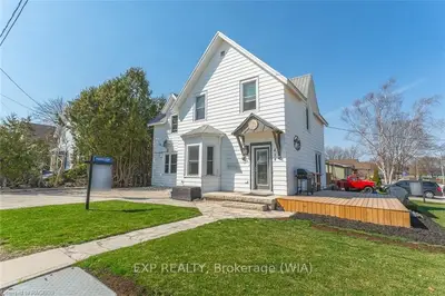 414 George Street, South Bruce Peninsula, On N0h 2t0