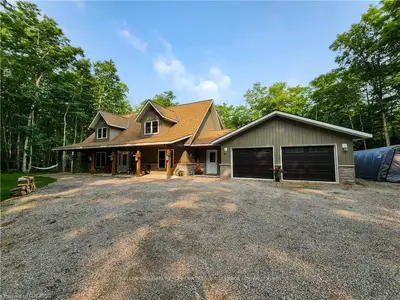 229 CAPE CHIN SOUTH Road, Northern Bruce Peninsula, ON N0H 1W0