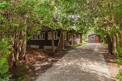 537 Second Avenue N, South Bruce Peninsula, On N0h 2g0