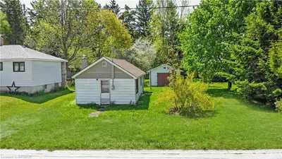 557 EDWARD Street, South Bruce Peninsula, ON N0H 2T0