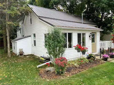 12 JAMES Street, Huron-Kinloss, ON N0G 2R0