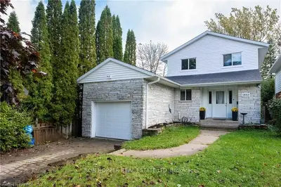 1855 7TH Avenue W, Owen Sound, ON N4K 5L5