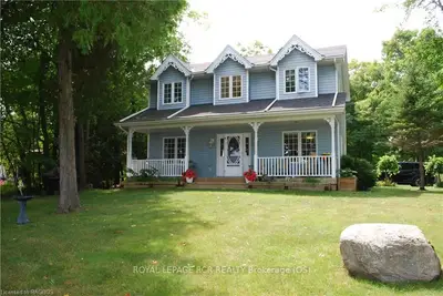 110 COTTAGE Lane, Georgian Bluffs, ON N4K 5N4