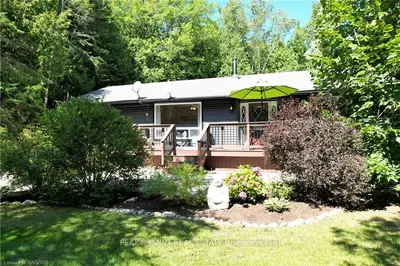 327 SEVENTH Street N, South Bruce Peninsula, ON N0H 2G0