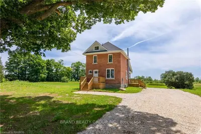 363424 LINDENWOOD Road, Georgian Bluffs, ON N0H 1S0