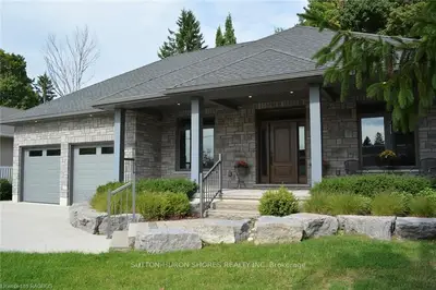 511 GUSTAVUS Street, Saugeen Shores, ON N0H 2C0