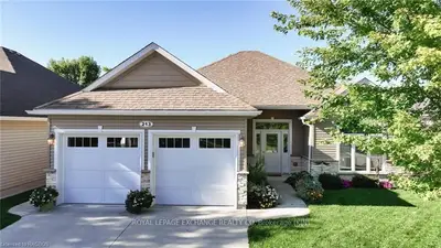 213 GREGOR Drive 79, Huron-Kinloss, ON N2Z 0A4