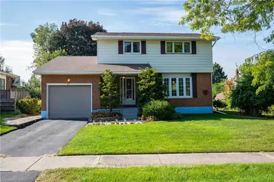672 DRUMMOND Drive, Saugeen Shores, ON N0H 2C3