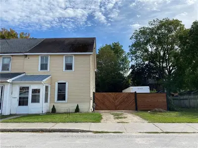 1073 3RD AVENUE A, Owen Sound, ON, N4K 2M7