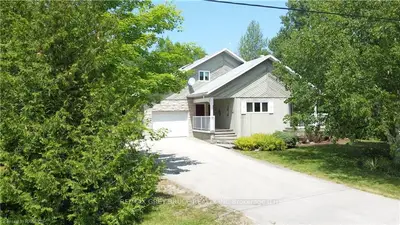 131 MAPLE Drive, Northern Bruce Peninsula, ON N0H 1Z0