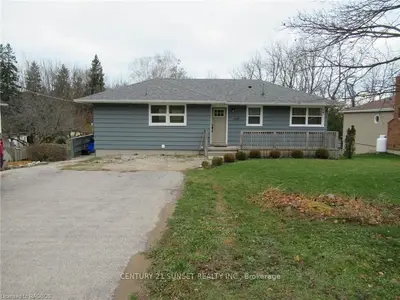 1206 Queen Street, Kincardine, On N2z 1g9