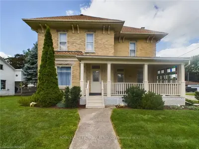 300 TURNBERRY Street, Huron East, ON N0G 1H0