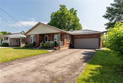 479 QUEEN Street S, West Grey, ON N0G 1R0
