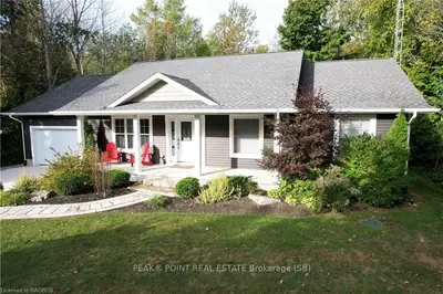 6 MAPLEPORT Crescent, South Bruce Peninsula, ON N0H 2G0